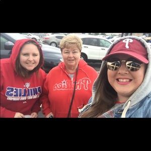 Meet your Posher, Regina